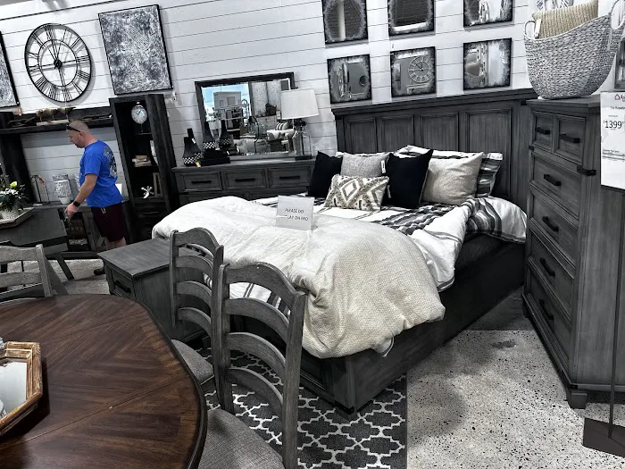 Ashley Store + Outlet 9