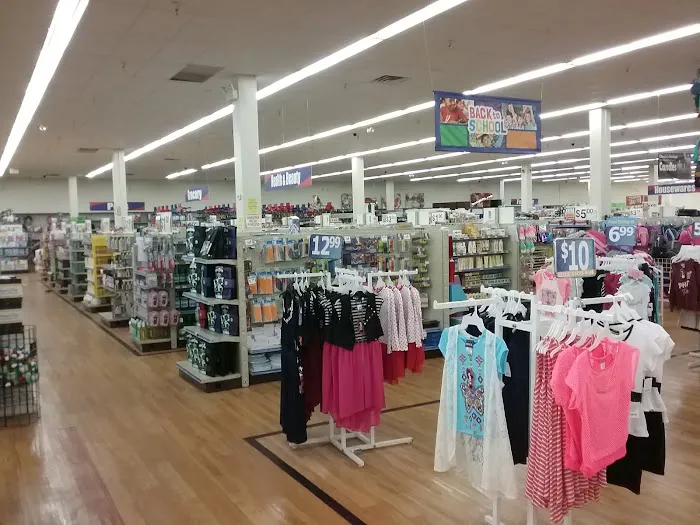 Roses Discount Store 0