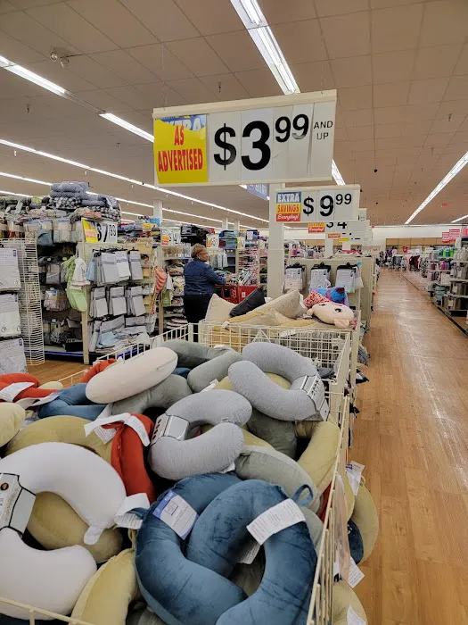 Roses Discount Store 5