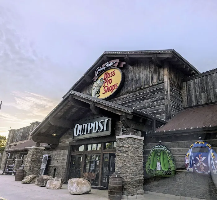 Bass Pro Shops Outpost 0