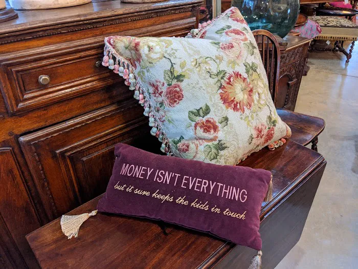 Antique Gallery - Augusta, GA 9