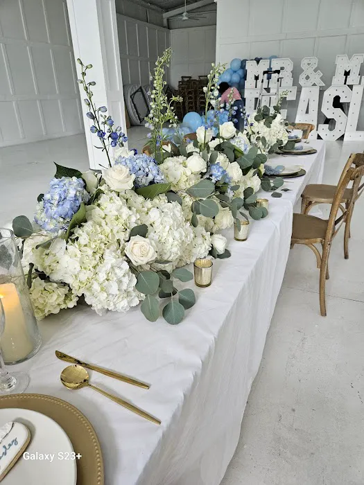 Annie's Floral Boutique 7