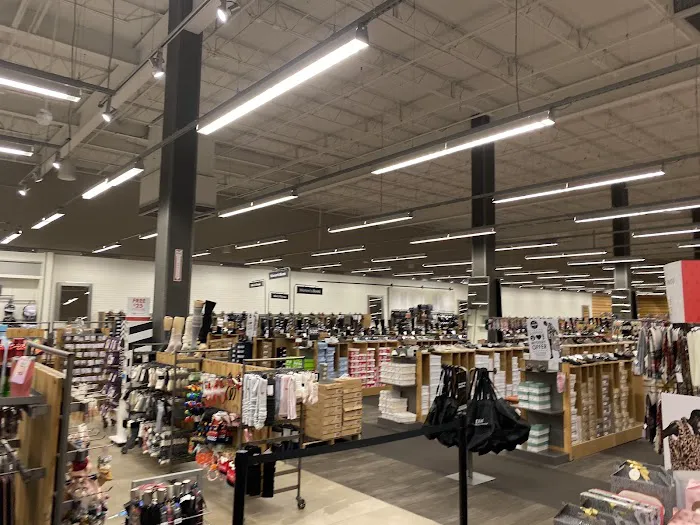 DSW Designer Shoe Warehouse 8