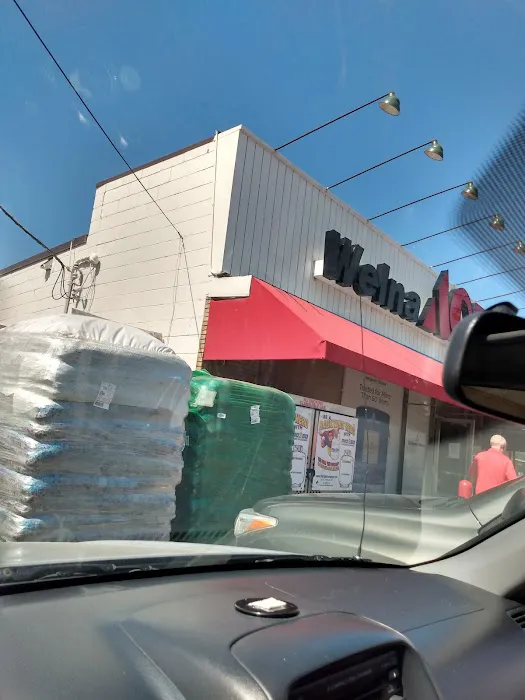 Ace Hardware 3
