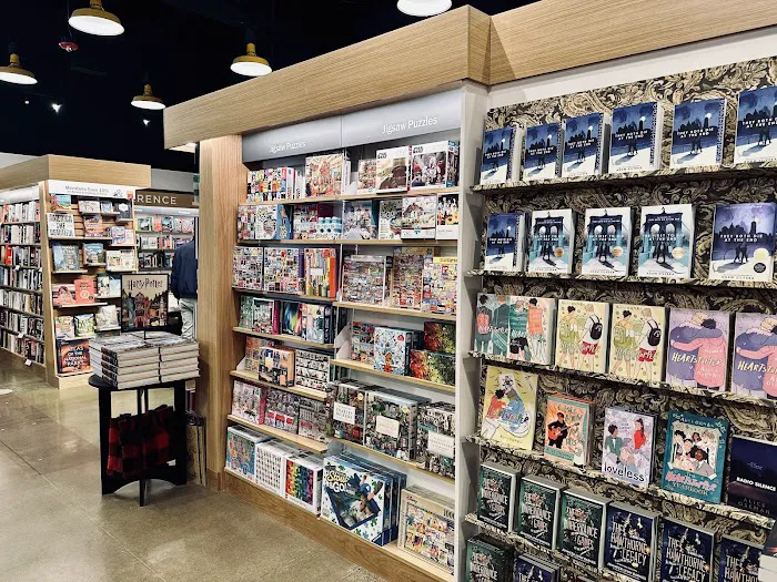 Barnes & Noble 6