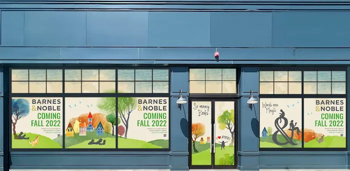 Barnes & Noble 8