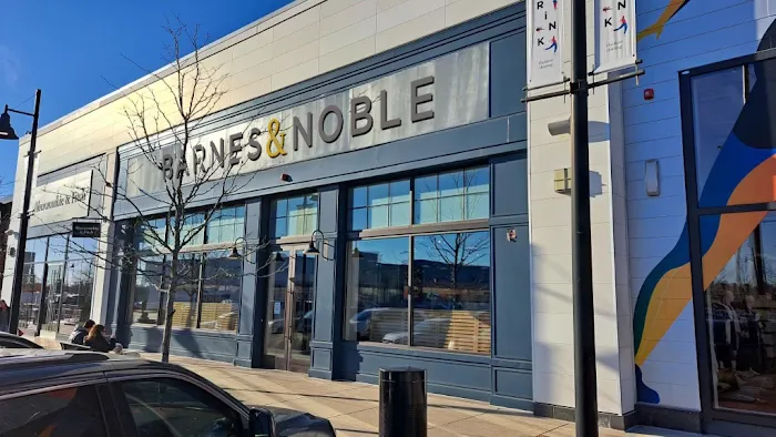 Barnes & Noble 9