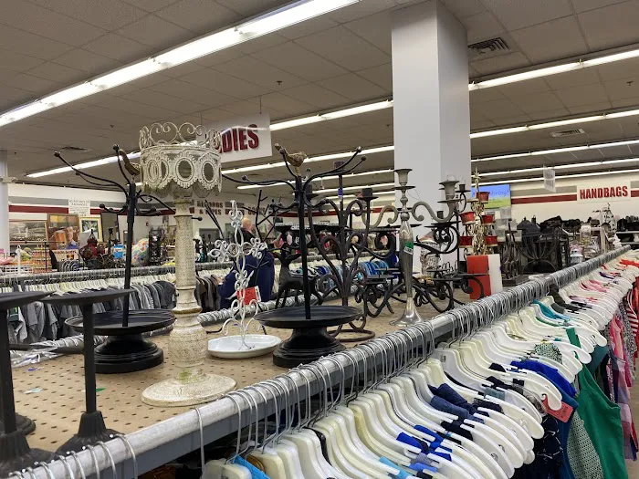 Red White & Blue Thrift Store 5