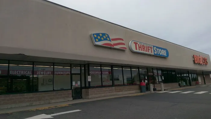 Red White & Blue Thrift Store 9