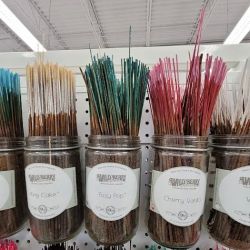 Five Below ico