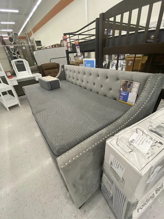 Big Lots 3