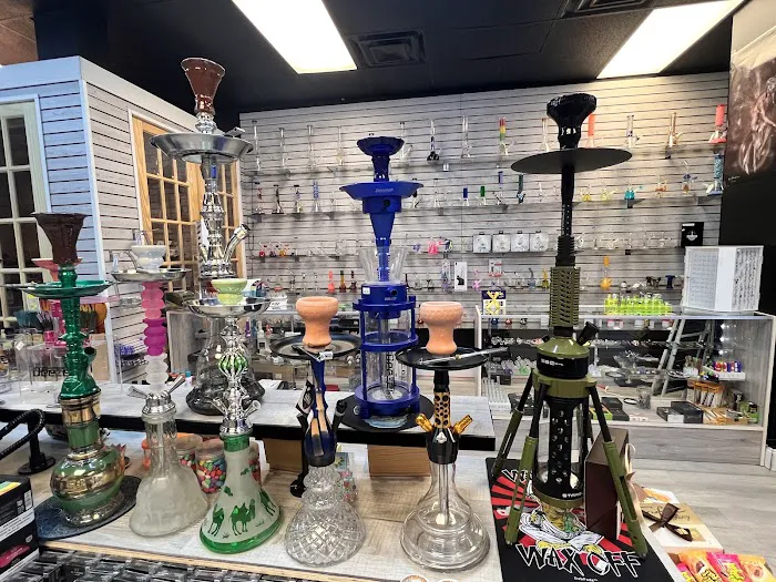 Global Smoke & Vape Shop 4