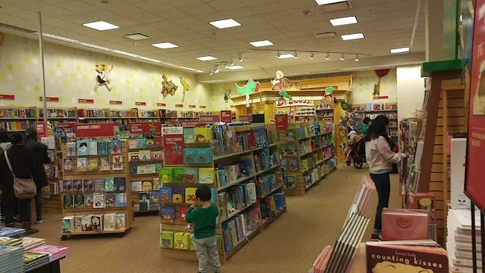 Barnes & Noble 1