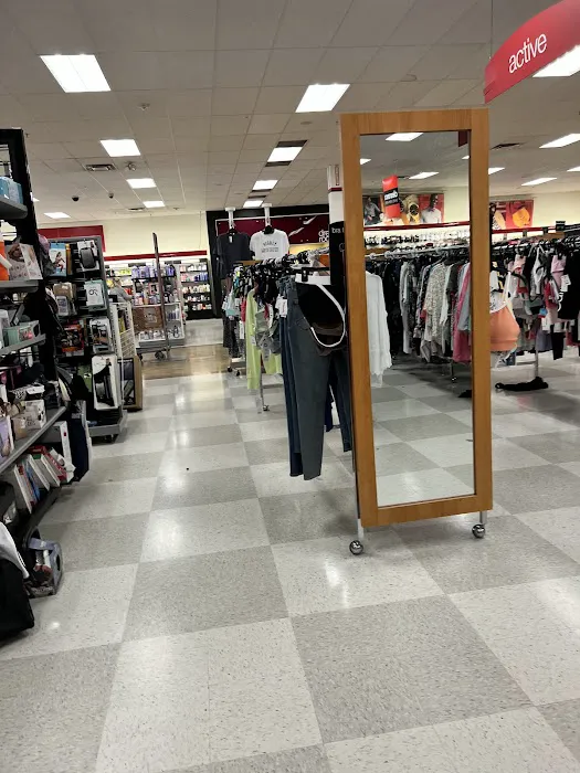 T.J. Maxx & HomeGoods 6