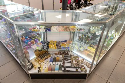 Smokers Haven Manchester West - Smoke & Vape Shop 3