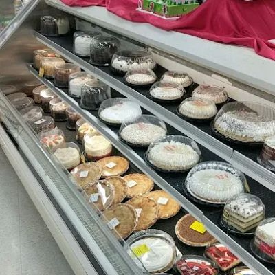 Hy-Vee Grocery Store