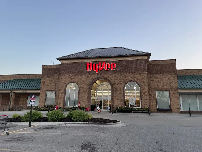 Hy-Vee Grocery Store 3