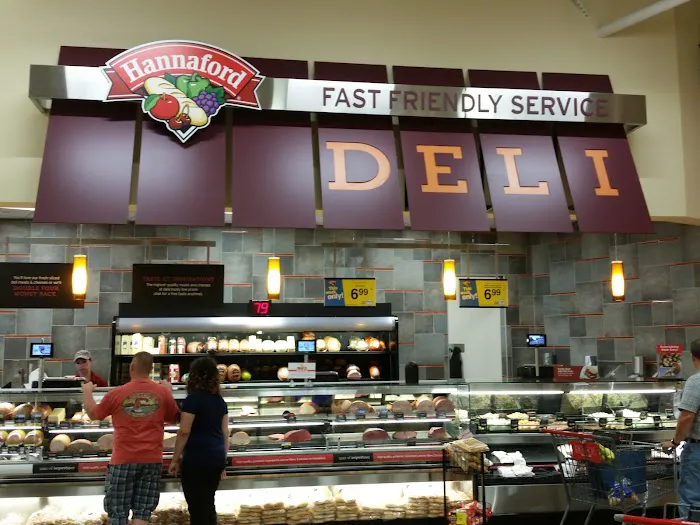 Bedford Kilton Rd Hannaford 9