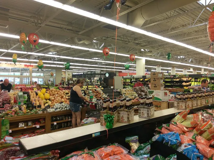 Hy-Vee Grocery Store 6