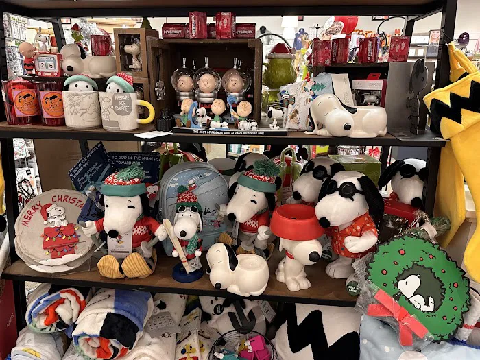 Kathleen's Hallmark Shop 5