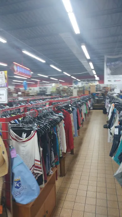 Red Racks Thrift Store 4