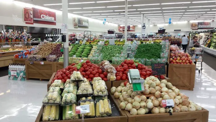 Hy-Vee Grocery Store 2