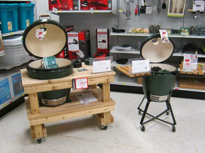 Pellicci Ace Hardware 5