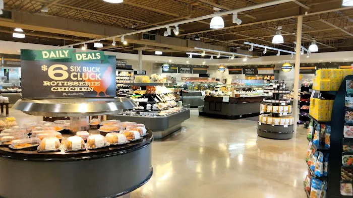 Lunds & Byerlys Prior Lake 8