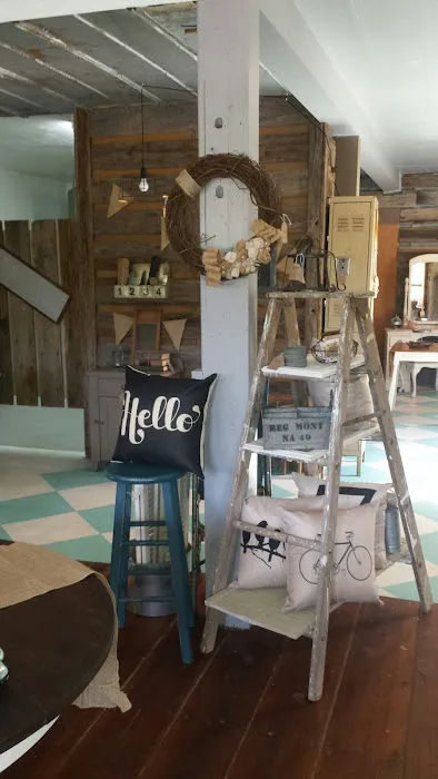 Farm Fresh Vintage Finds and Creamery 7