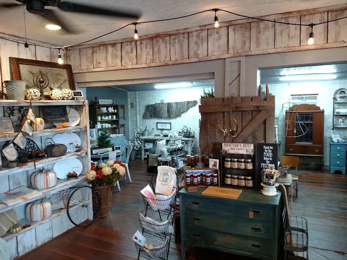 Farm Fresh Vintage Finds and Creamery 3