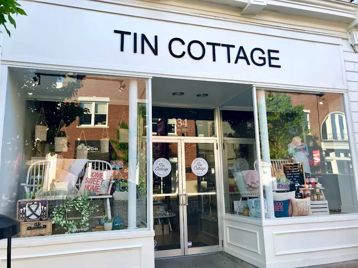 Tin Cottage 0