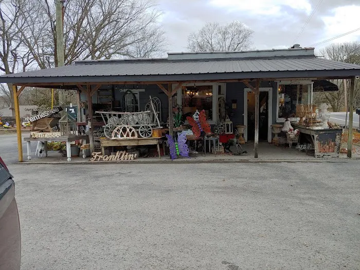 Zula & Mac Interiors and Boutique 8