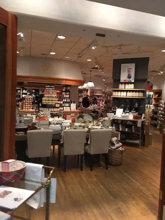 Williams-Sonoma 4