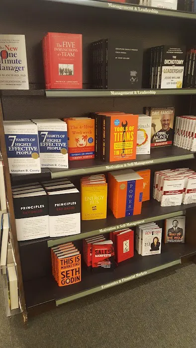 Barnes & Noble 7