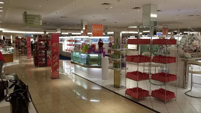 Macy's 0