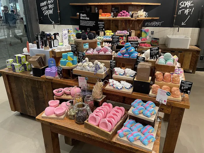 Lush Cosmetics Providence 7