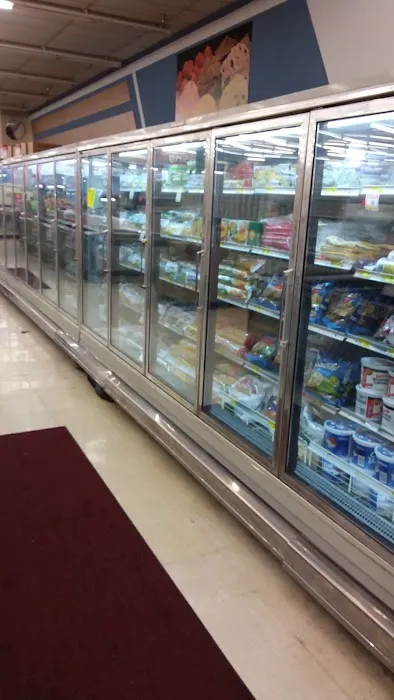Meat City Supermarket (formerly Piggly Wiggly) 4