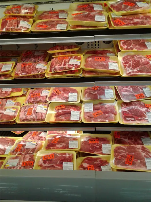 Meat City Supermarket (formerly Piggly Wiggly) 9