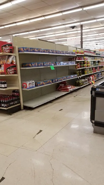 Meat City Supermarket (formerly Piggly Wiggly) 3