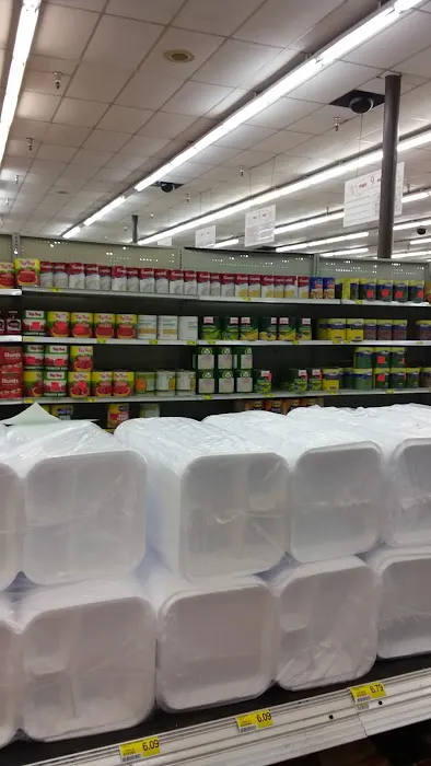 Meat City Supermarket (formerly Piggly Wiggly) 5