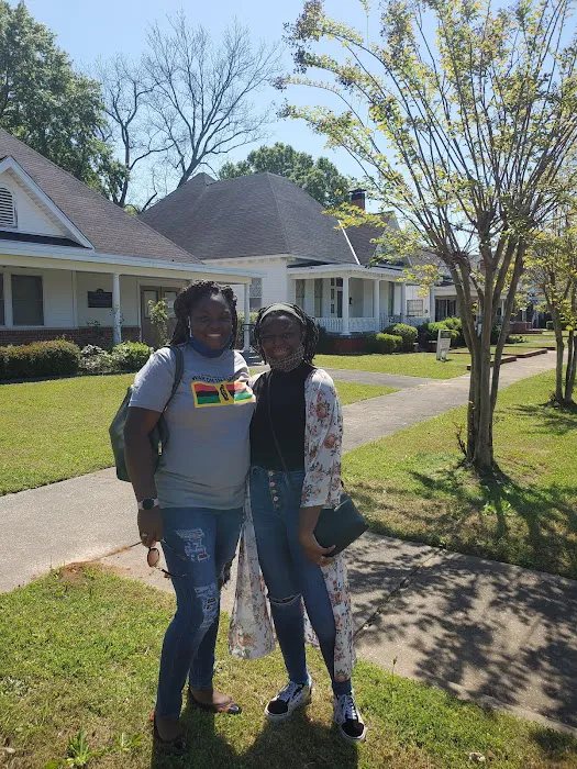 Tours of Montgomery 8