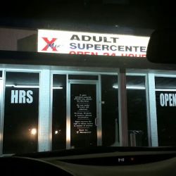 X-Mart Adult Supercenter ico
