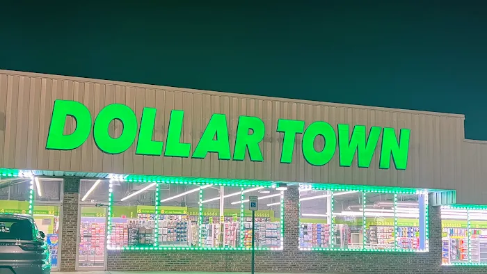 Dollar Town 9