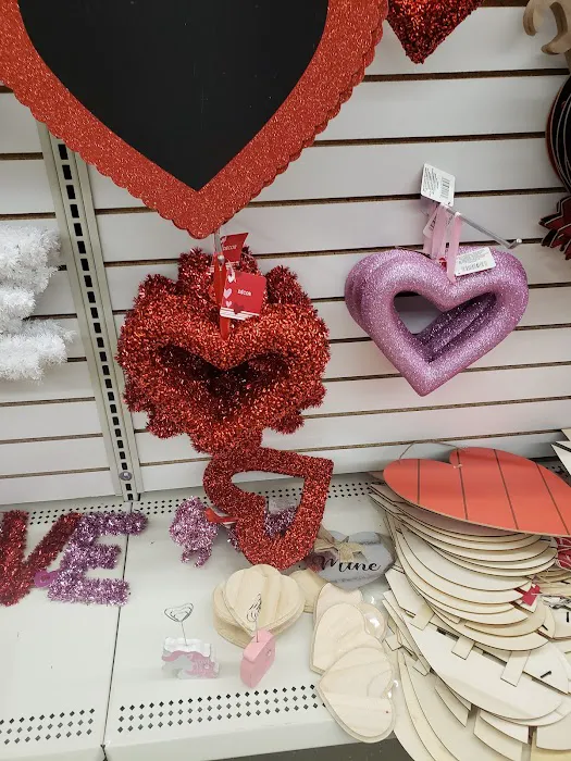 Dollar Tree 3