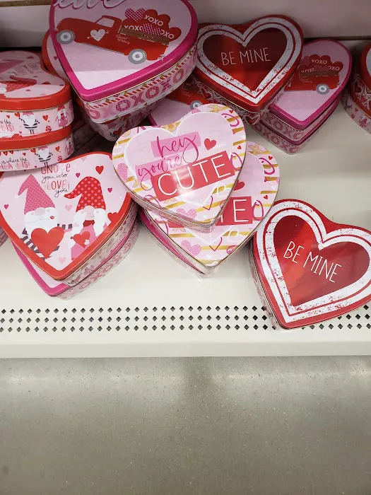 Dollar Tree 4