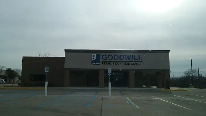 Goodwill Retail Store & Donation Center 7