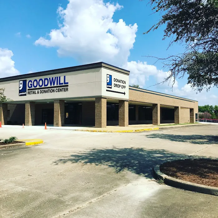Goodwill Retail Store & Donation Center 9