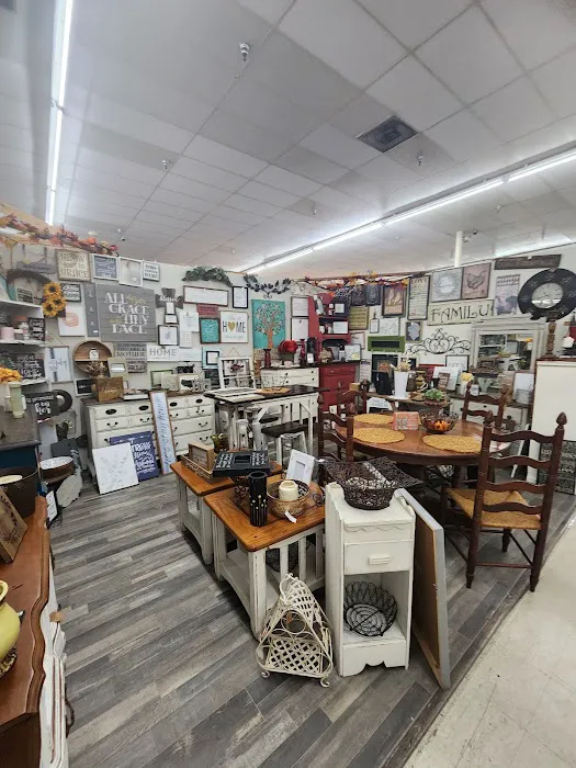 Memories Vintage Market 7