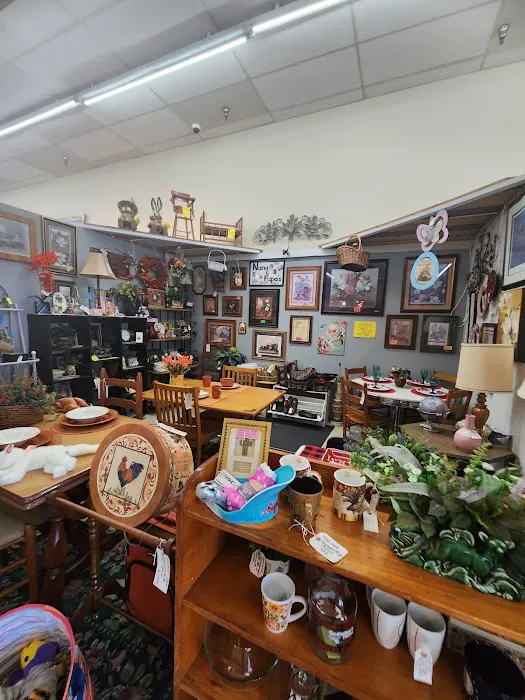 Memories Vintage Market 8