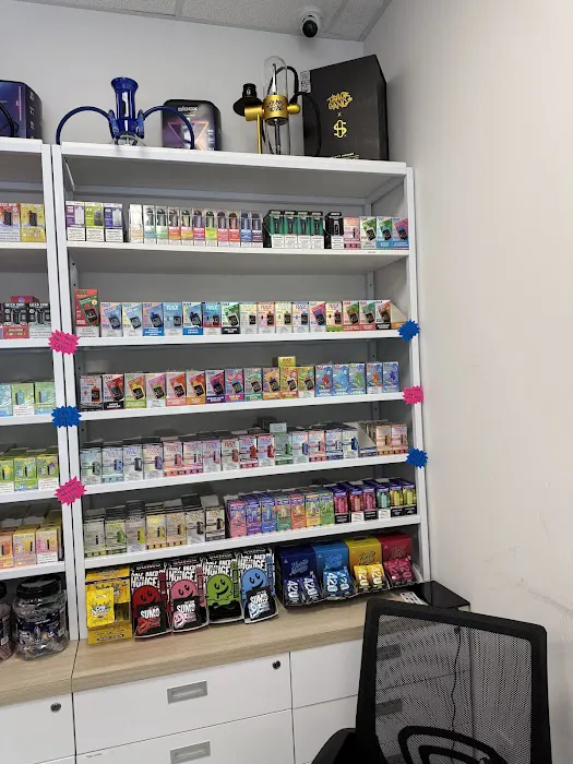 Highlife Smoke, Vape, THCA and CBD | Vape Store Near Me | Geek Bar | Kava | Ploox | Olit Hookahlit | Galaxy Gas 0